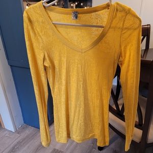 BKE mustardy yellow top